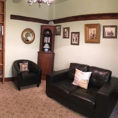 Holiday home Withnail Hideaway