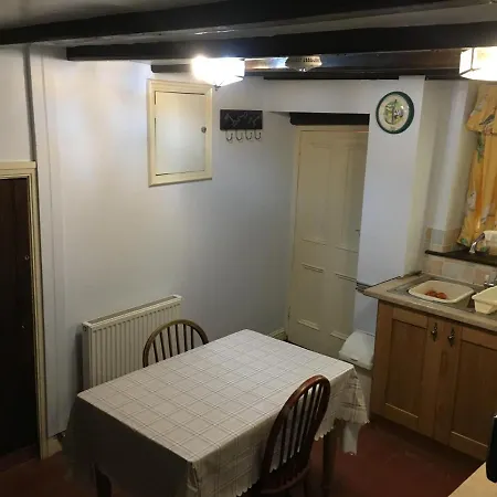 Dom wakacyjny Withnail Hideaway